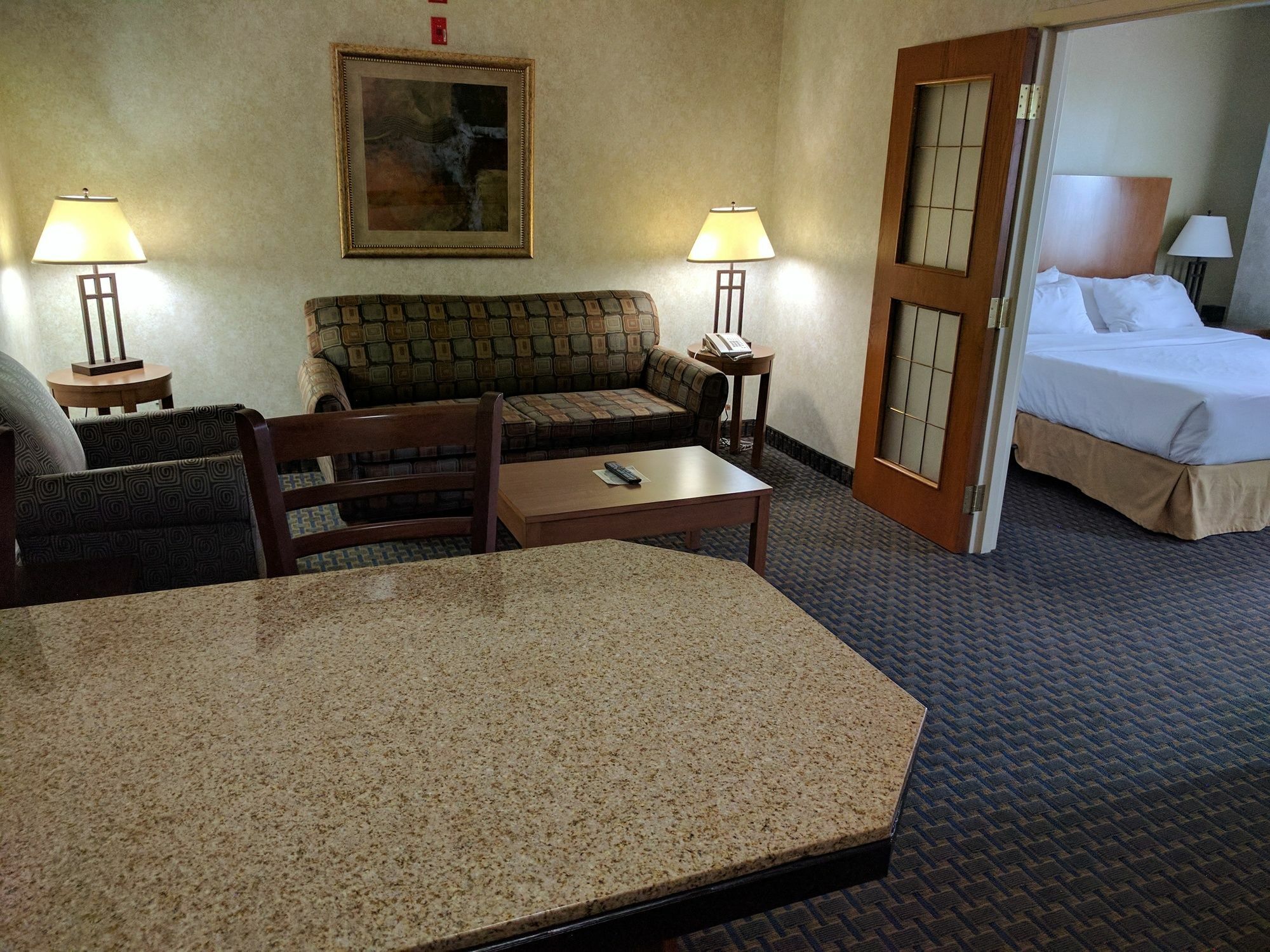Wingate By Wyndham Lethbridge Hotel Bagian luar foto